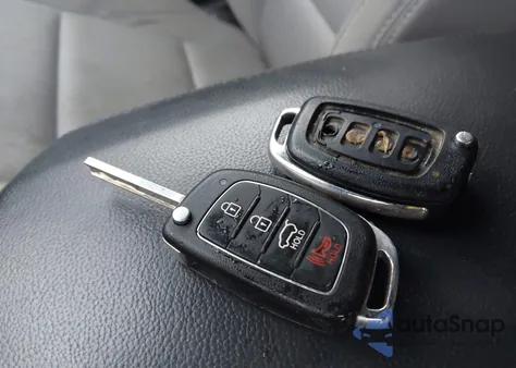 2013 Hyundai Santa Fe Gls from USA, damaged, VIN KM8SMDHF3DU027717